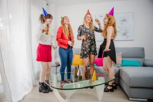 הפעלת ימי הולדת לבנות ולנערות – חוויה מהנה, צבעונית ובלתי נשכחת