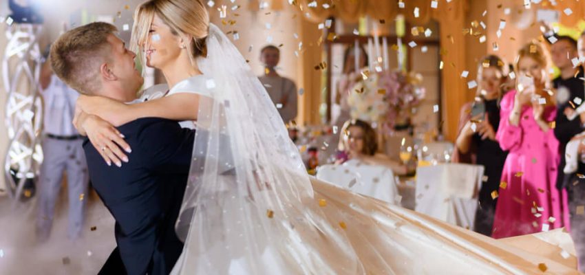 ריקודים בחתונה